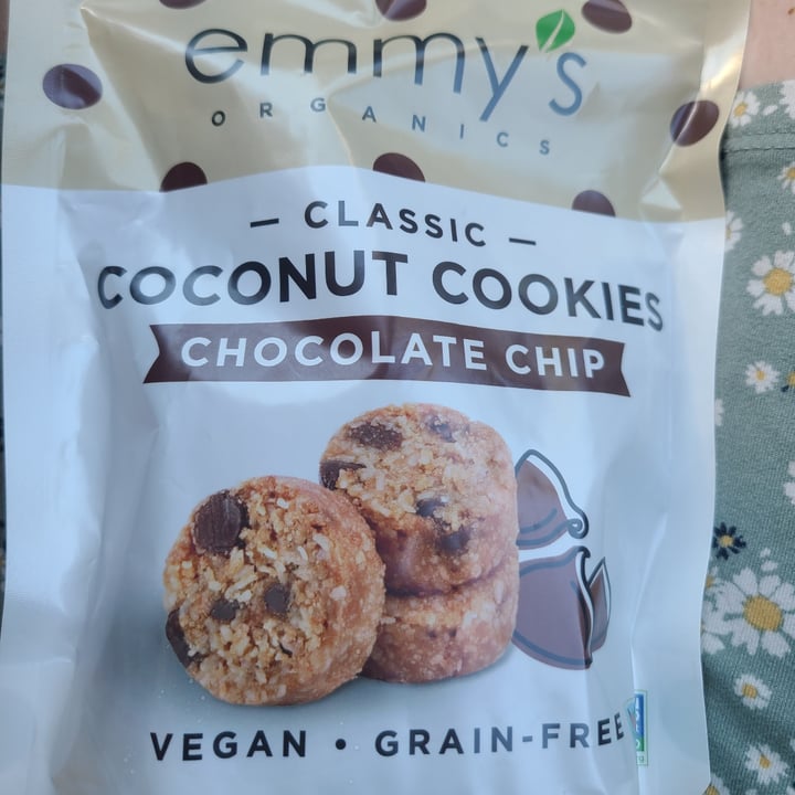 photo of emmy's organics Coconut Cookies Chocolate Chips shared by @summerwindotis on  27 Jun 2021 - review