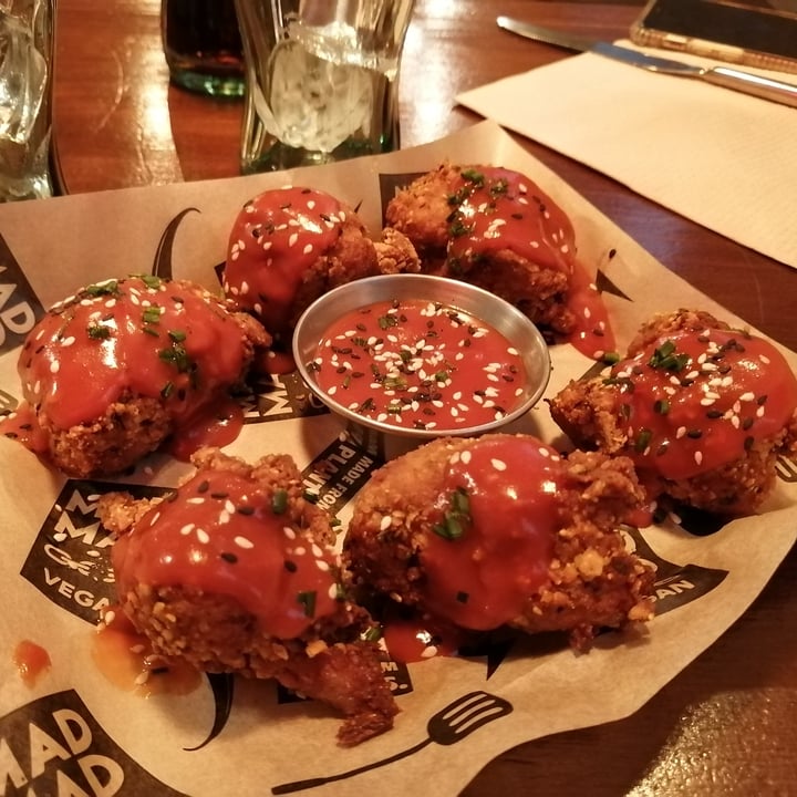 photo of Mad Mad Vegan Homemade Buffalo Coli Wings shared by @agdp1393 on  11 Jul 2021 - review
