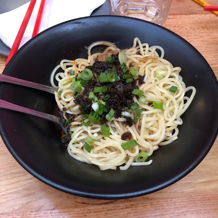 photo of Spicy Moon Vegan Szechuan Dandan Noodles shared by @ilovegoats on  27 May 2022 - review