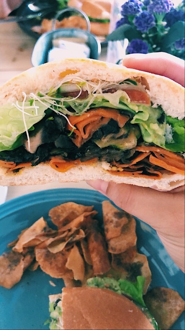 photo of Luan Veggie Sandwich (En Pan Telera) shared by @kassvegan on  15 Jan 2020 - review