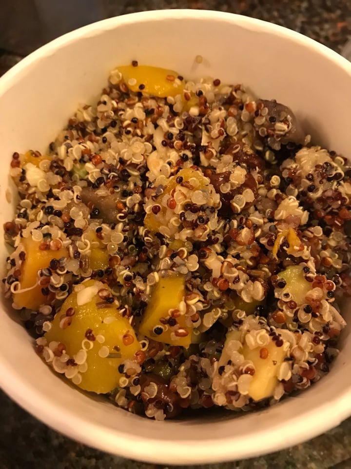 photo of La Rôtisserie Quinoa and Avocado Salad shared by @beetrootlover on  12 Aug 2019 - review