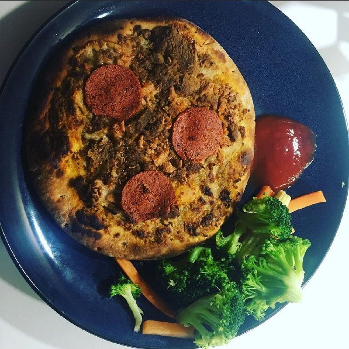Vegan pizza from VegiDeli - Vegan Product Reviews & Ratings | abillion