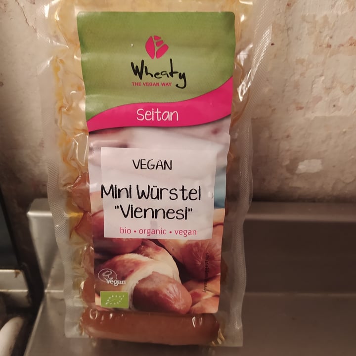 photo of Wheaty Mini Wurstel viennesi shared by @chiaraveg92 on  15 Mar 2022 - review