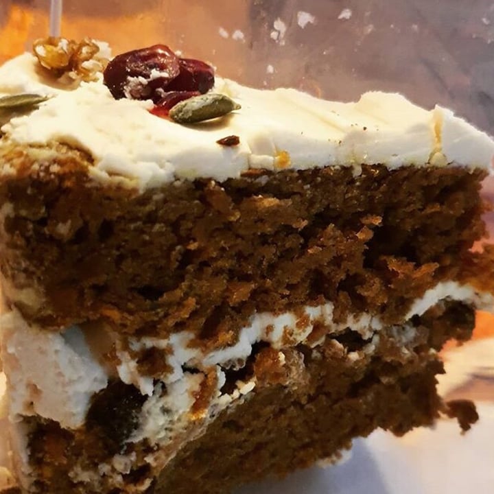 photo of Jacksons Real Food Market Kyalami Corner Upper Level Vegan Carrot Cake shared by @tashiep on  28 Jul 2020 - review