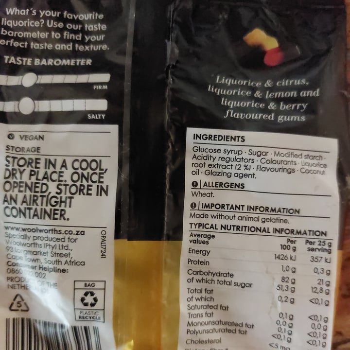 photo of Woolworths Food Liquorice & Fruit Flavoured Duos shared by @ecobunny on  11 Mar 2022 - review