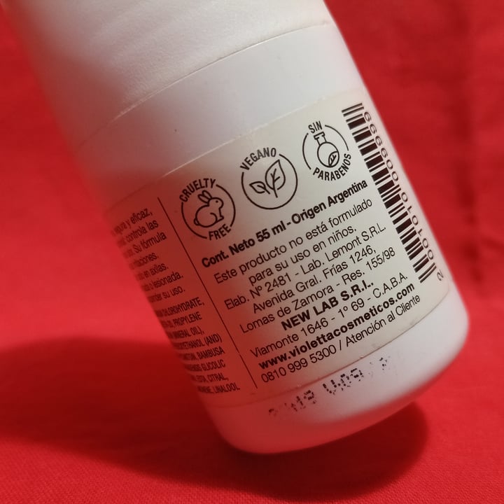 review photo of Violetta cosméticos Desodorante a bolilla shared by @luujimenezz on 22 Nov 2022 - review