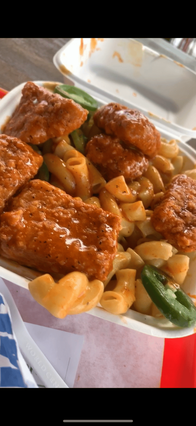 Photo of the dish “Buffalo Mac N' Cheez”
