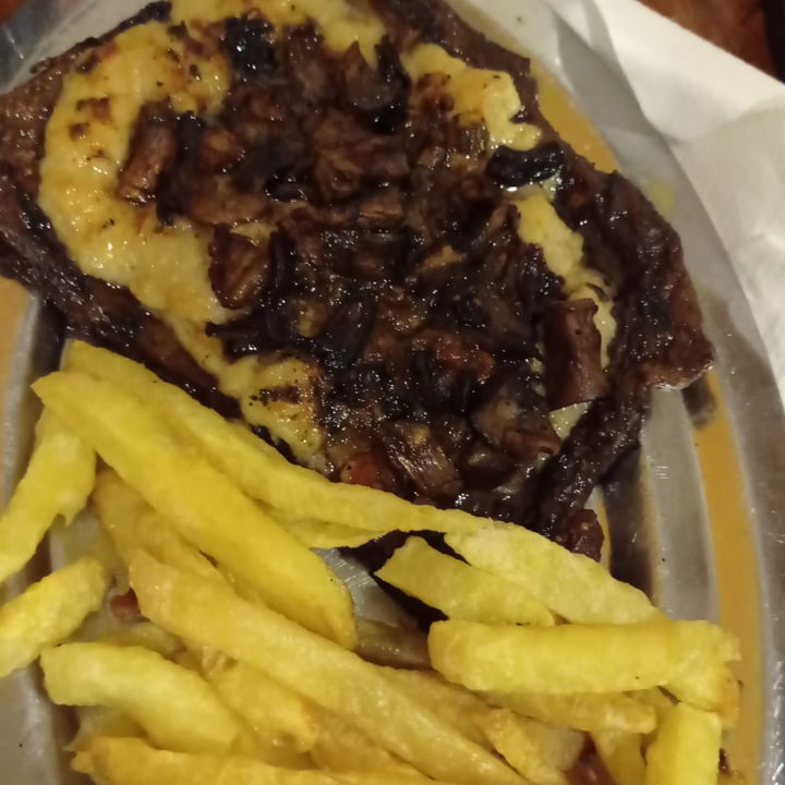 photo of La Reverde Parrillita Vegana Matambrito A La Pizza shared by @malalafontan on  04 Dec 2022 - review