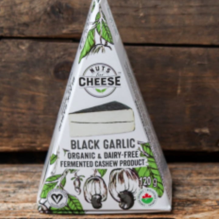 review photo of Nuts For Cheese Ail noir shared by @karanda on 09 May 2022 - review