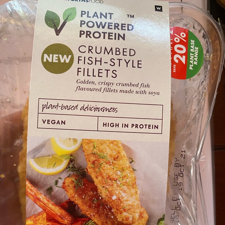 photo of Woolworths Food Plant powered Crumbed Fish Style Fillets shared by @bianca1701 on  09 Oct 2021 - review