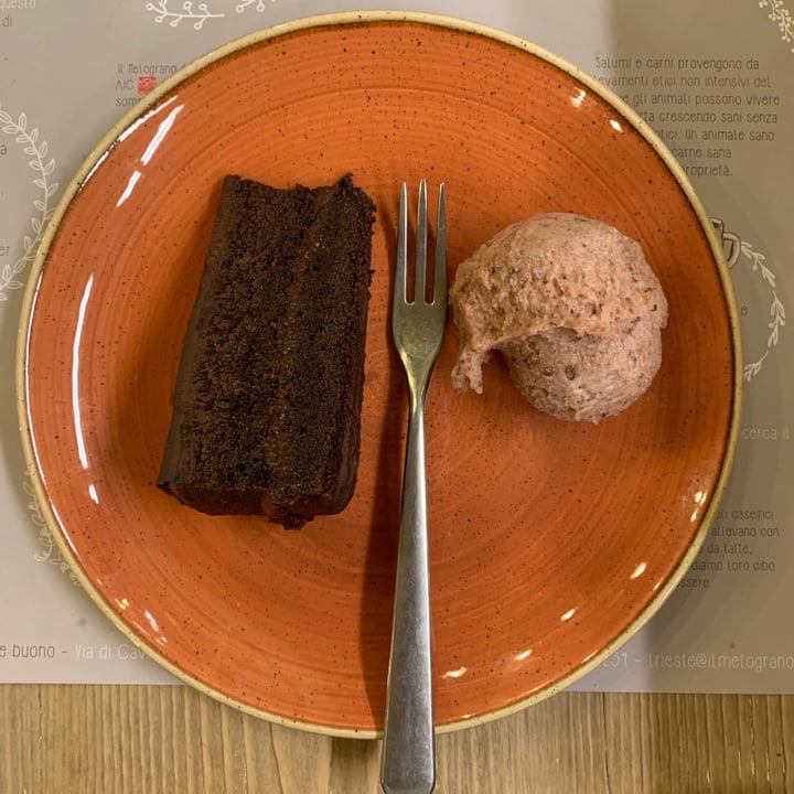 photo of Il Melograno - Naturalmente Buono - Trieste Sacher Vegana shared by @giadapais on  12 Sep 2020 - review