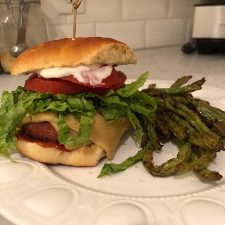 photo of Trader Joe's Protein Patties Plant-Based Burgers shared by @evolotus on  02 May 2020 - review