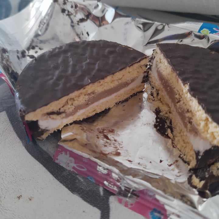 photo of Un Rincón Vegano Alfajor de Coco shared by @chelldu on  26 Mar 2022 - review