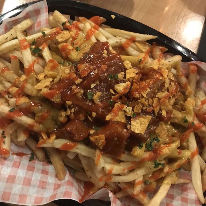 photo of Down the Hatch 4/20 Loaded Fries shared by @rhiannondiamxnd on  31 Dec 2020 - review