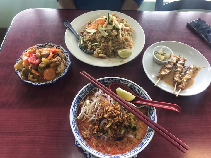 review photo of Hearts Choices Thai Vegan Cafe Khao Soi Soup shared by @cho on 11 Sep 2019 - review