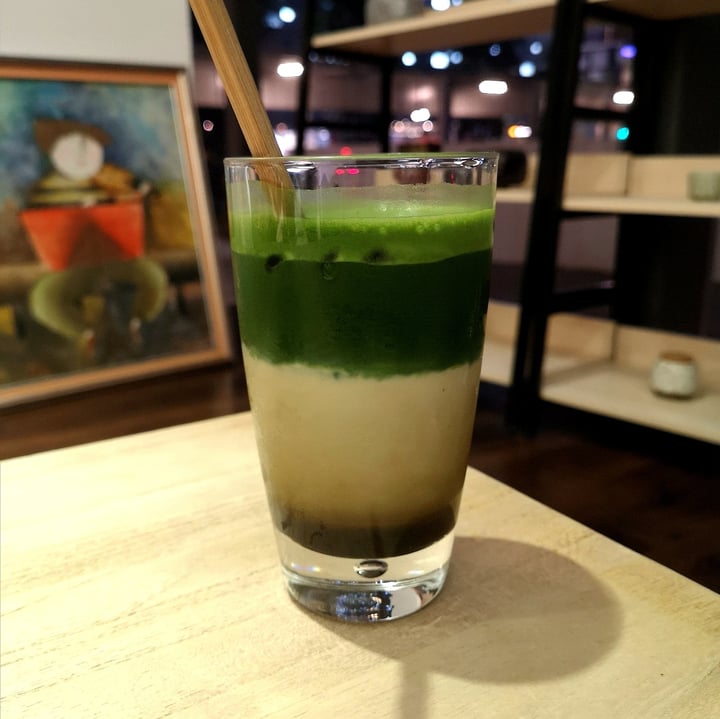 photo of Hvala Matcha Hojicha Latte (with oat milk) shared by @raffymabanag on  06 Oct 2021 - review