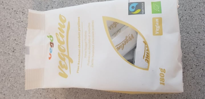 review photo of Vego Vegolino Fine Hazelnut Chocolate Pralines shared by @wayneberger on 09 Nov 2020 - review