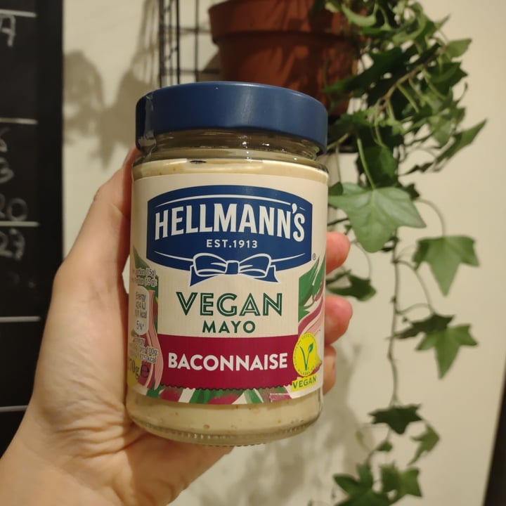 photo of Hellmann’s Vegan mayo baconnaise shared by @annanever on  15 Mar 2022 - review