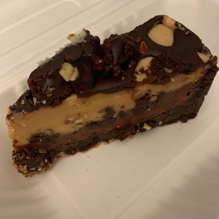 photo of Zak's Diner Vegan Chocolate Peanut Tort shared by @xtinababs on  03 Aug 2020 - review