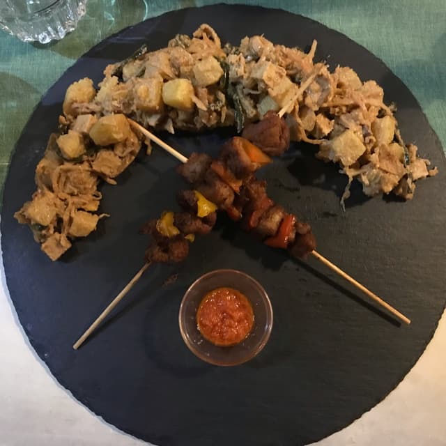 菜肴“Spiedini di seitan”的照片