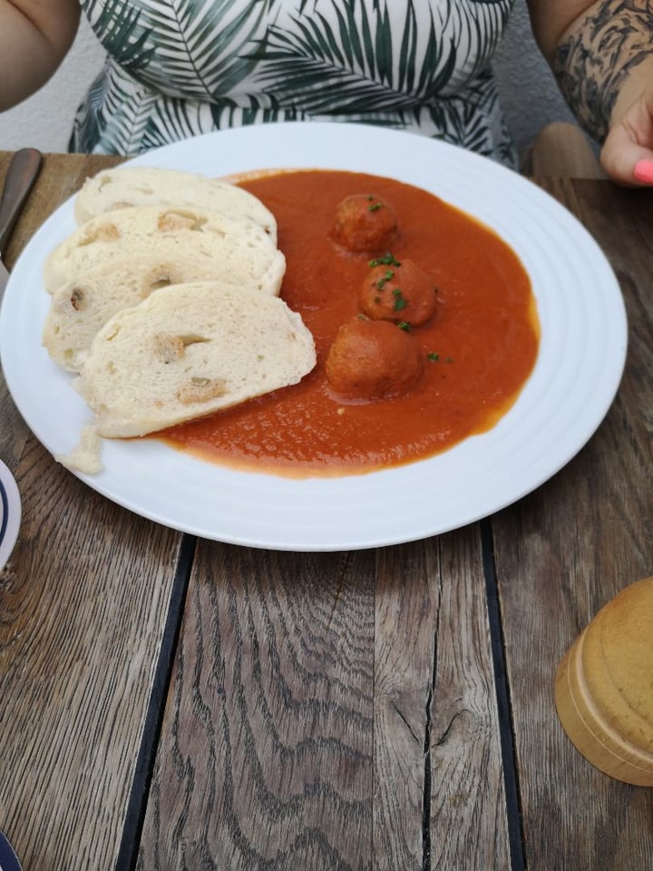 photo of Vegan's Prague Tomato Sauce shared by @pikayo on  18 Jul 2019 - review