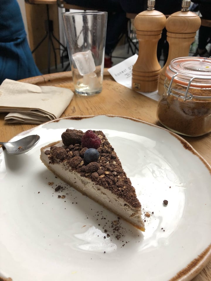 review photo of Honest Greens Plaça Catalunya Tart afrodisiac shared by @jeromeucla on 08 Mar 2019 - review