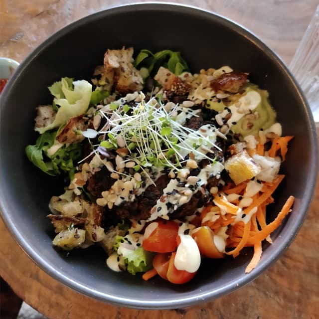 菜肴“Burger Bowl”的照片