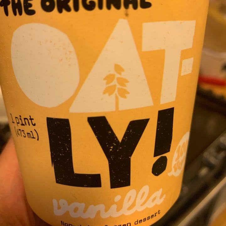 photo of Oatly Vanilla Ice Cream shared by @klombard on  29 Apr 2020 - review