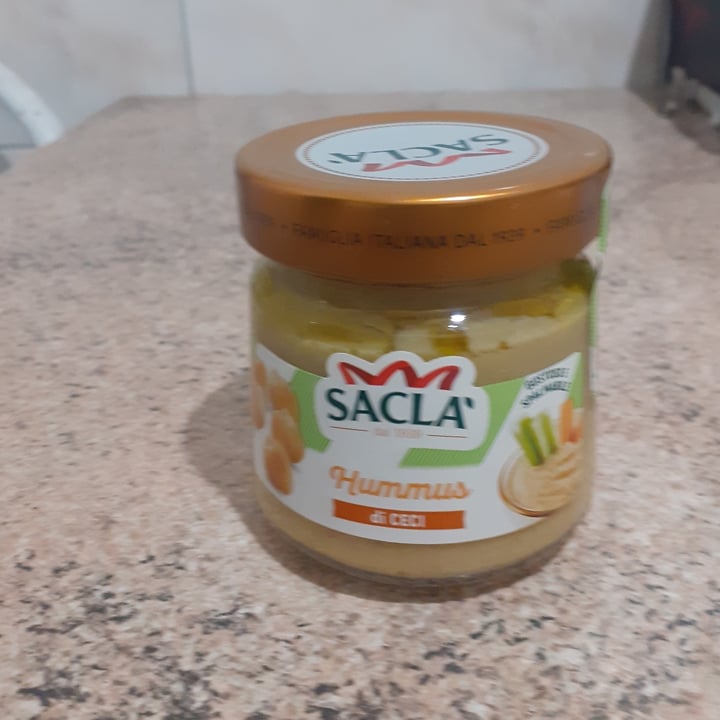 photo of Sacla' Hummus di ceci - in vetro shared by @danivegmmb on  01 Dec 2022 - review