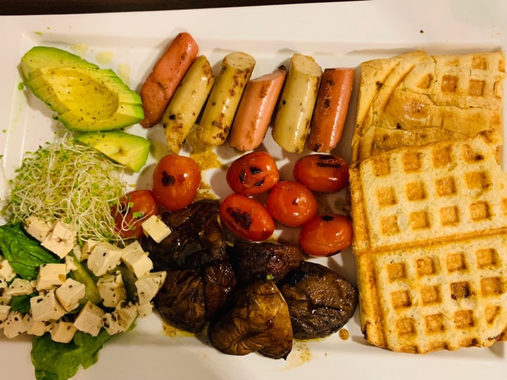 review photo of Well Dressed Salad Bar Veganlicious All-day Brunch Set shared by @mimisg on 02 Sep 2019 - review