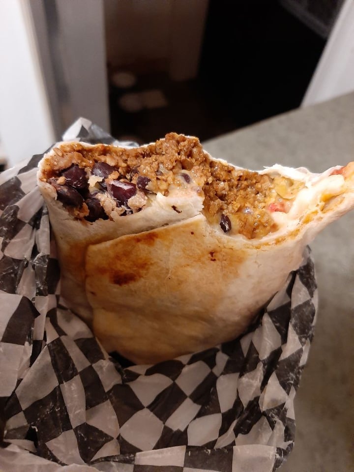 photo of The Hearty Hooligan Crunch Wrap shared by @leo on  10 Oct 2019 - review