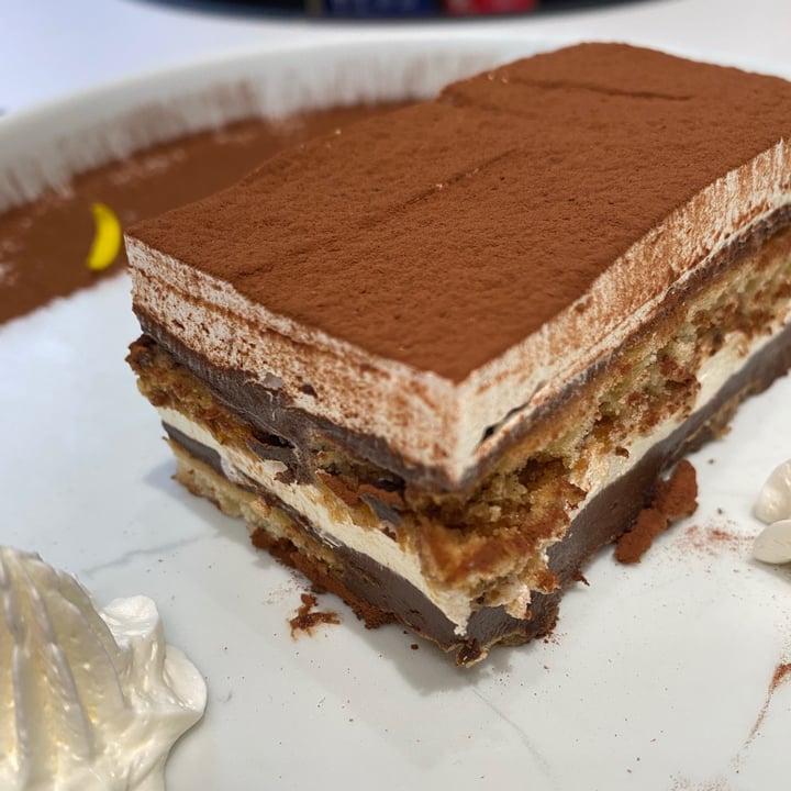 review photo of Green Common Tiramisu shared by @taila92 on 05 Jan 2021 - review