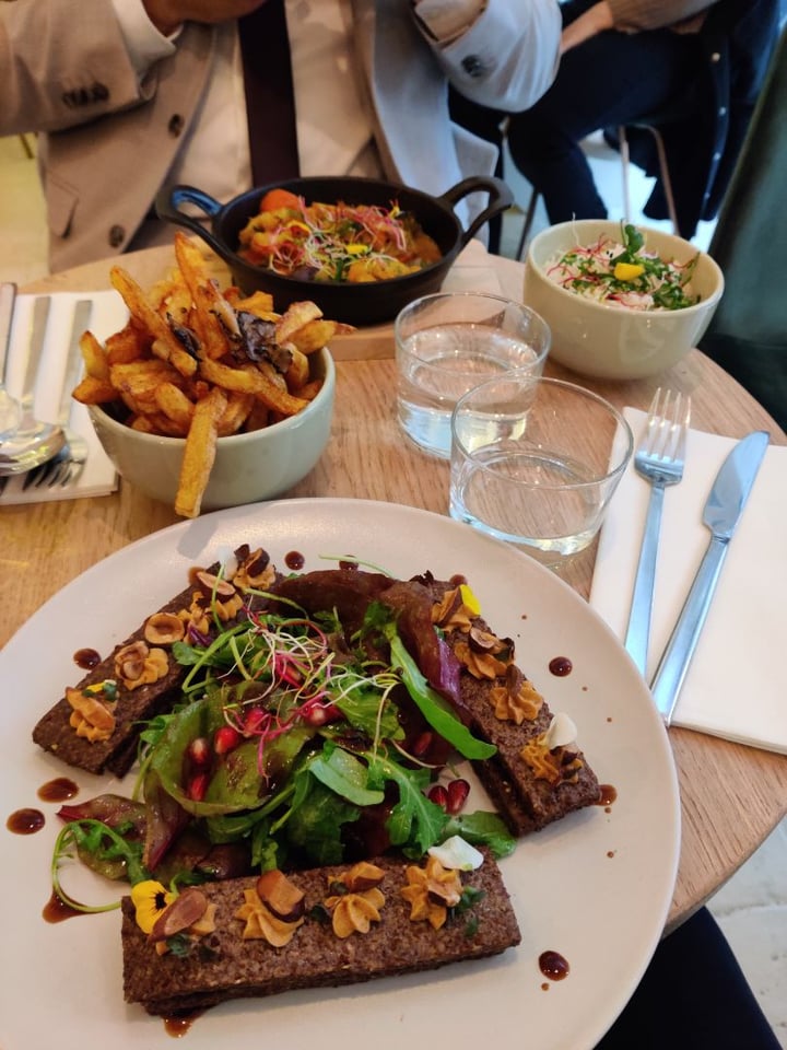 photo of Abattoir végétal st Germain Toast Vegan shared by @chaff on  25 Apr 2020 - review