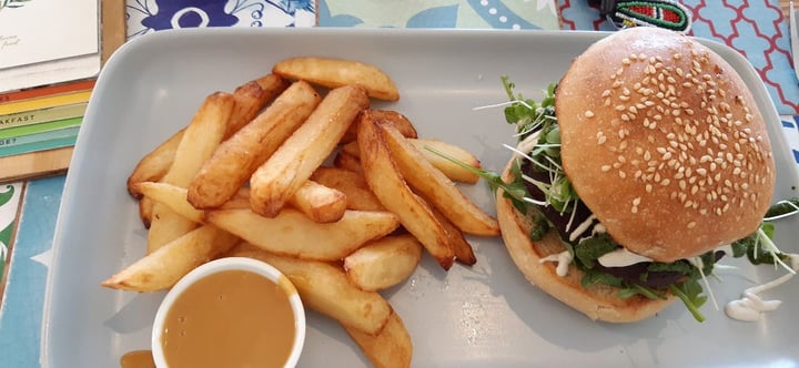 photo of Blended Health Cafe & Catering The Classic Burger shared by @africandebs on  13 Oct 2019 - review