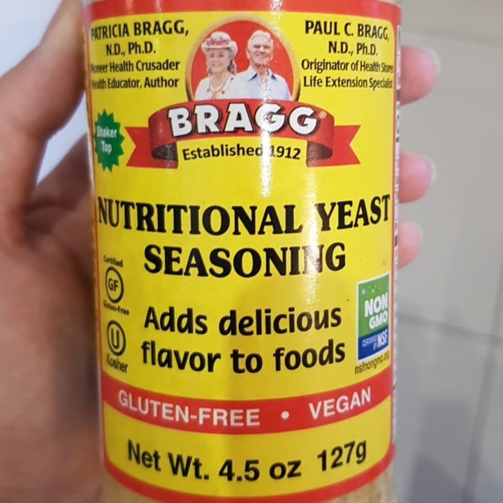 photo of Bragg Nutritional Yeast Seasoning shared by @carienlieb on  25 Aug 2021 - review