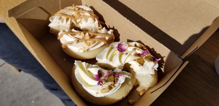 photo of Piece by peace desserts Rose Pistachio & Peanut Butter "Cupnuts" shared by @cassbananana on  18 Jul 2019 - review