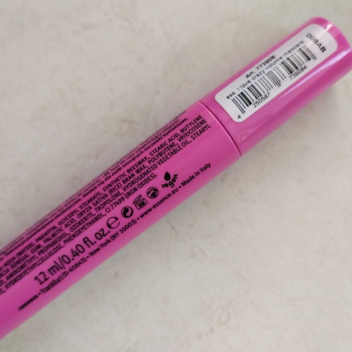 photo of Essence Cosmetics Mascara extreme Crazy Volume shared by @rositarm on  29 Jan 2022 - review