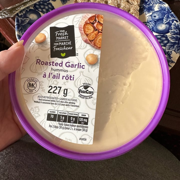 review photo of Your Fresh Market Roasted Garlic Hummus shared by @rnyvegan on 23 Nov 2022 - review