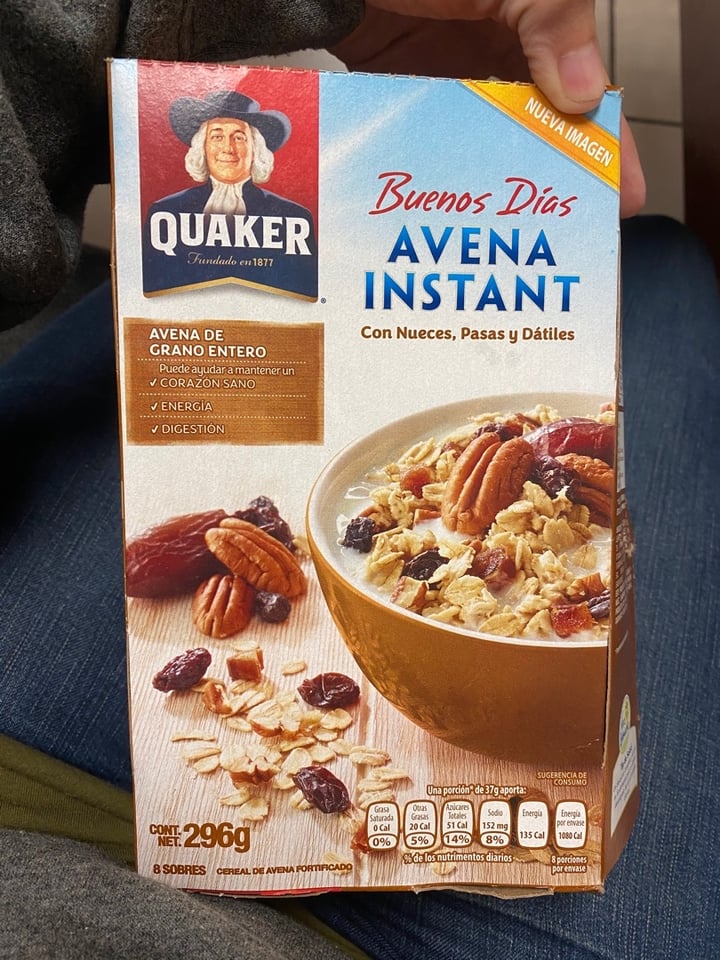photo of Quaker Avena instantánea con nueces, pasas y dátiles. shared by @adhara on  30 Jan 2020 - review