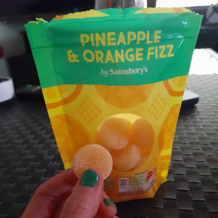 photo of Sainsbury's Pineapple & Orange fizz shared by @shoey on  11 Jun 2022 - review