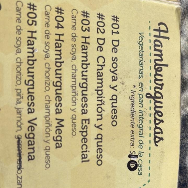 review photo of La Abeja del Real Hamburguesa Vegana shared by @chefaleveggie on 25 Jun 2022 - review