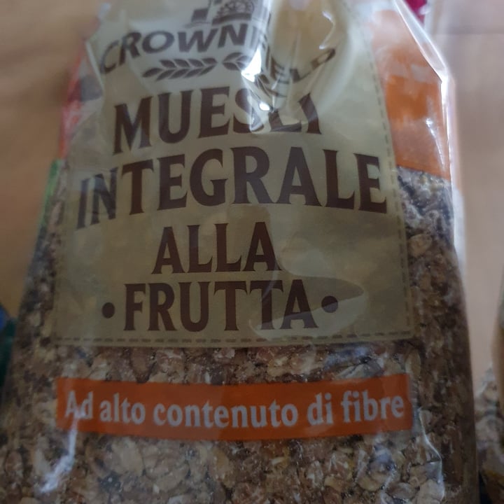 photo of Crownfield Müesli integrale alla frutta shared by @skanto on  29 Aug 2022 - review