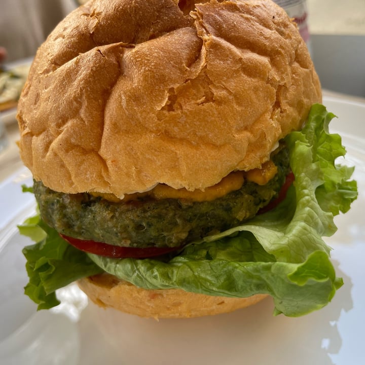 review photo of Efrem - Caffetteria, Pasticceria, Cucina zombie burger shared by @giorgiacaramellino on 28 Oct 2022 - review