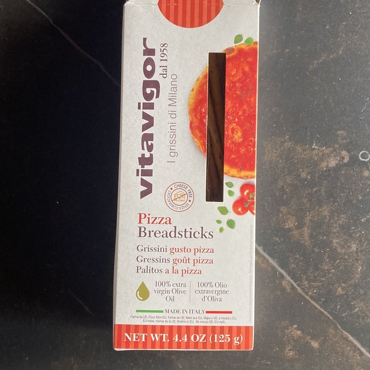 photo of Vitavigor Pizza Breadsticks shared by @alessiaaap on  31 Mar 2022 - review