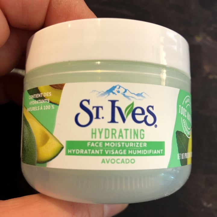 photo of St. Ives Hydrating face moisturizer shared by @vegan-claudia on  19 Jun 2021 - review