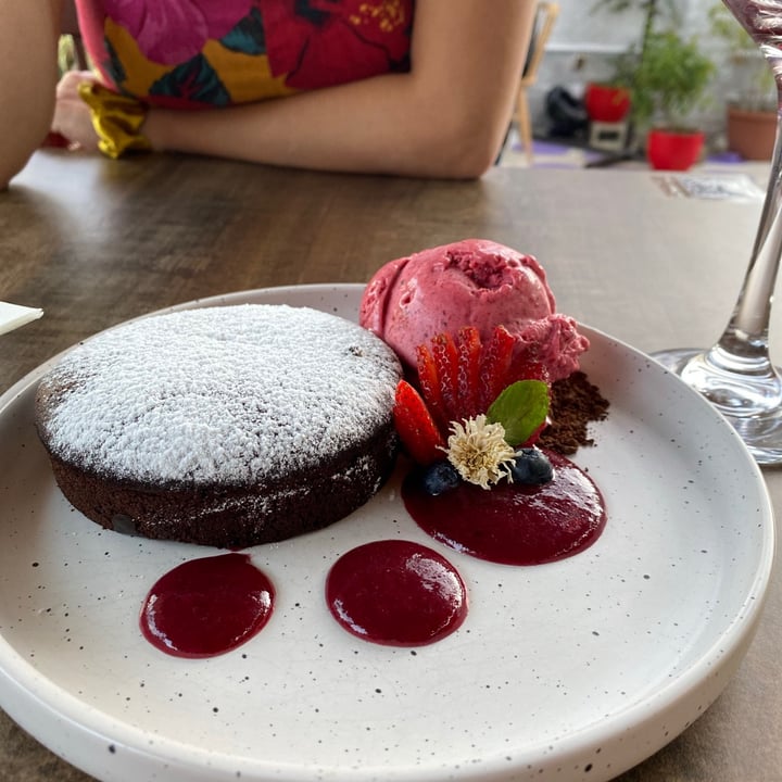 photo of Violeta Restaurant Brownie con Helado shared by @mauricioserrano on  06 Dec 2020 - review