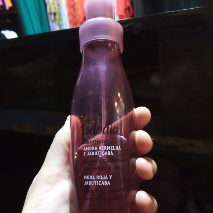 review photo of Natura Body splash de mora roja y jabuticaba shared by @milavgan on 27 Nov 2022 - review