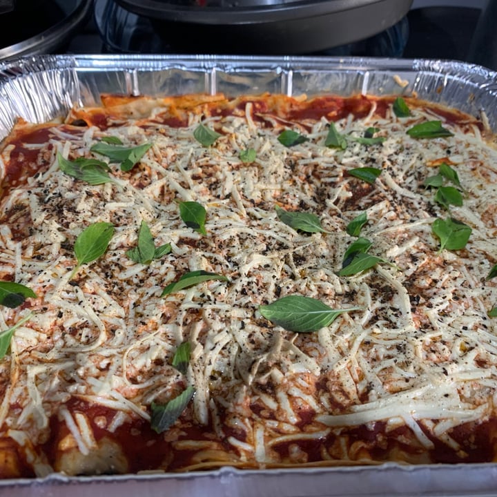 photo of Daiya Mozzarella Style Shreds shared by @maggiequintero on  04 Jan 2021 - review