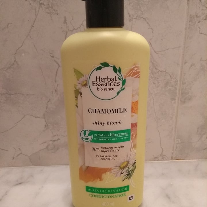 photo of Herbal Essences Acondicionador Chamomile Shiny Blonde shared by @lucia23 on  23 Sep 2020 - review