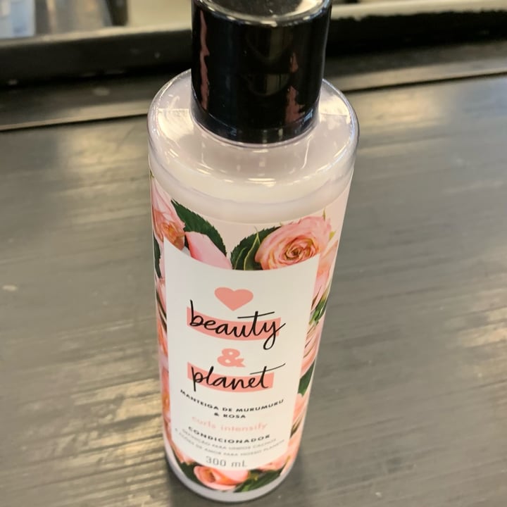 photo of Love Beauty and Planet Love Beauty And Planet shared by @estelanave on  04 May 2022 - review